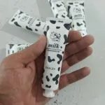 کرم آبرسان شیر گاو 30 گرمی ایمیجز روشن کننده با کیفیت و کیوت