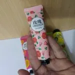 کرم دست میوه ای از برند های متفاوت با رایحه های متفاوت