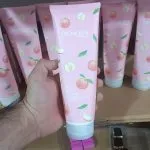 خرید نمک بدن هلو بیواکوا ۲۵۰ گرم | قیمت نمک بدن BIOAQUA اصل