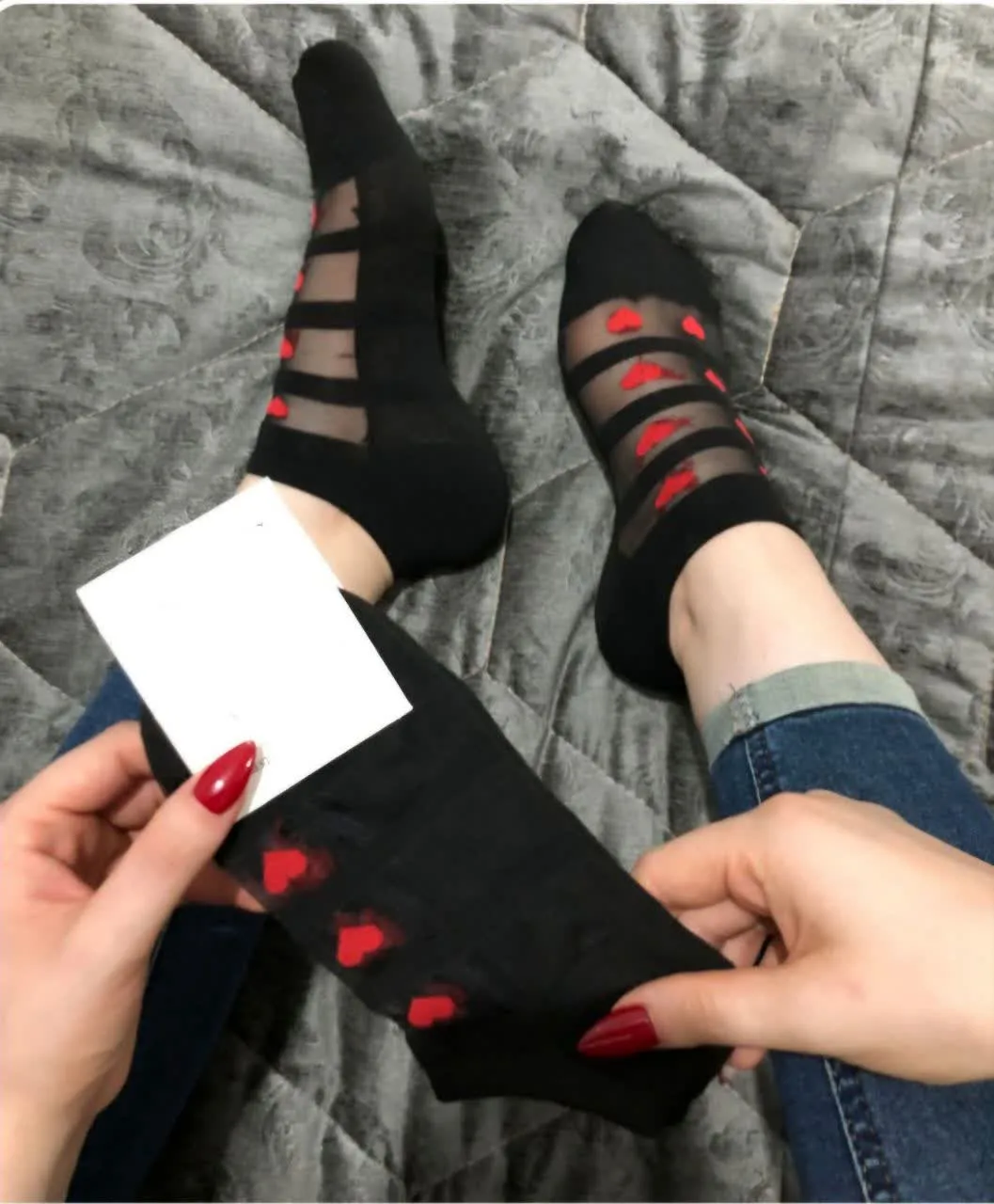 جوراب زنانه توری طرح قلب قرمز
